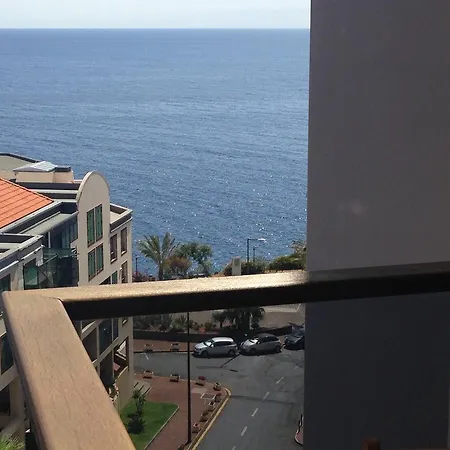Ponta Cruz * 丰沙尔
