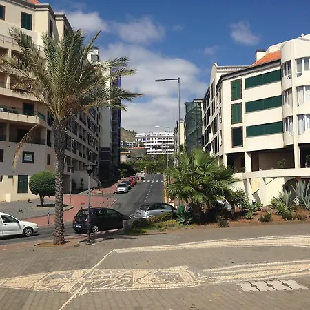 Ponta Cruz *